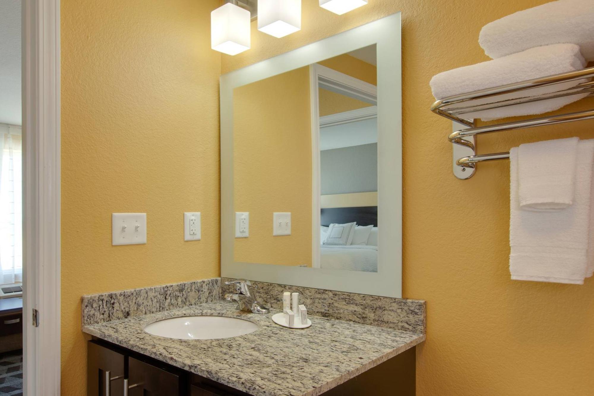 Towneplace Suites By Marriott Corpus Christi Portland Exterior photo